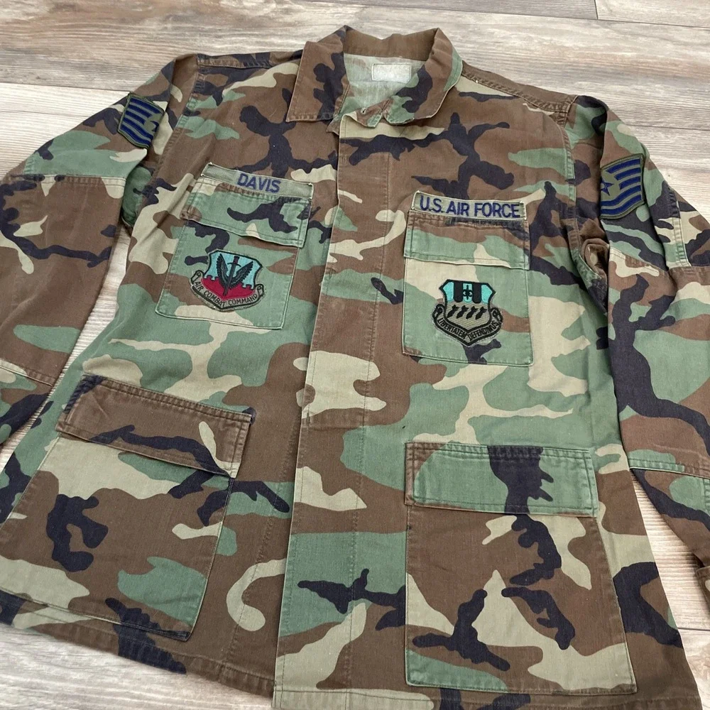 Vintage US Air Force Woodland Camo BDU Jacket Military Patches Mens Regular